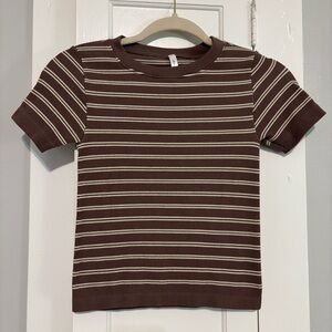 NWOT Women’s Brown & Beige Active USA Stripes Ribbed Short Sleeve Stretch Top
